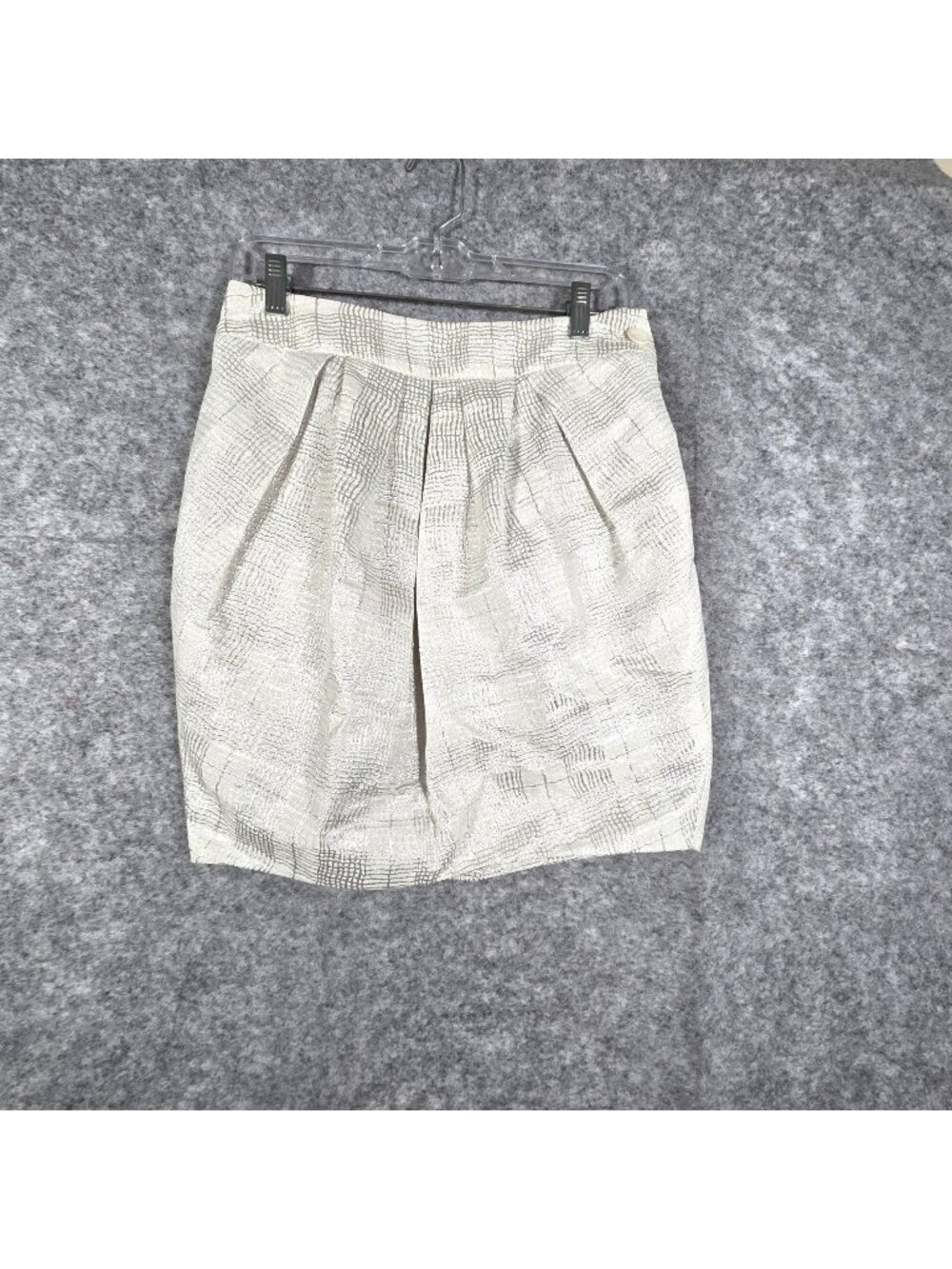 Mignon Doo NWT Women's Metallic Skirt Size 4
